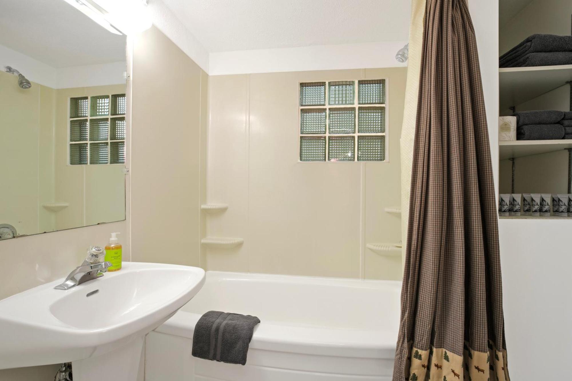 Elkhorn Lodge Vacation Rentals بانف المظهر الخارجي الصورة
